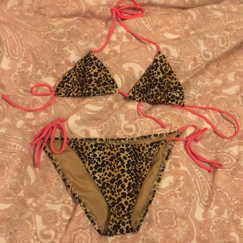 🌸 VS Bikini 👙 🌸